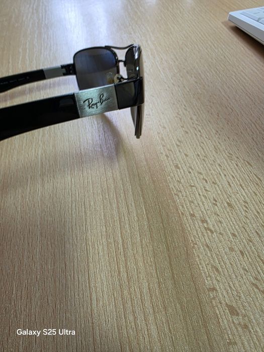 Ochelari de soare si vedere Ray Ban.