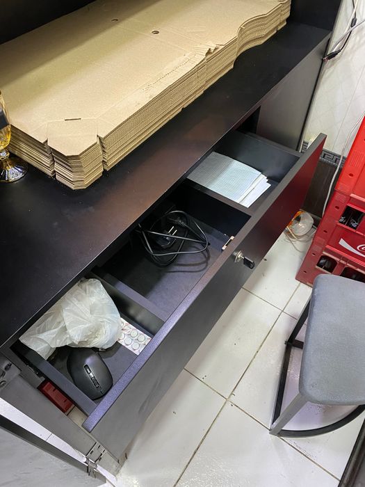 Мебель касса, бар ва ресепшн учун