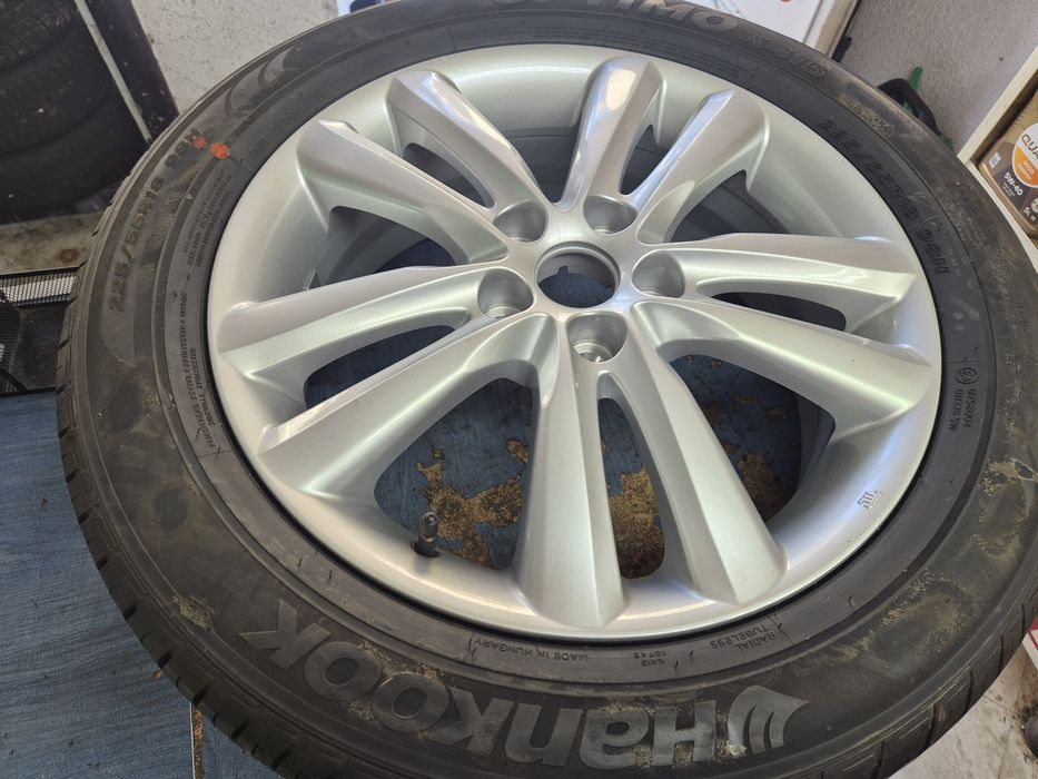 Гума със джанта 18 цола hyundai