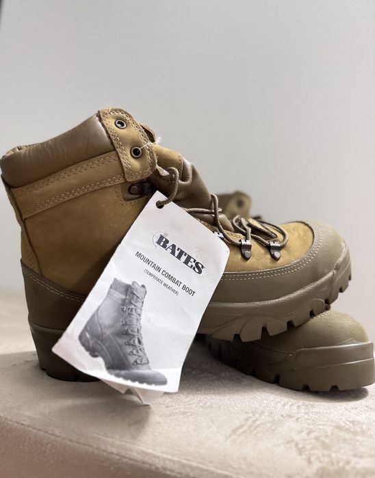 Bocanci militari Bates