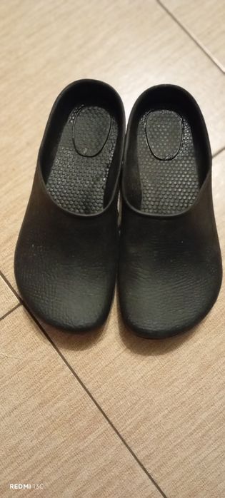 Șlapi închiși made in Italia