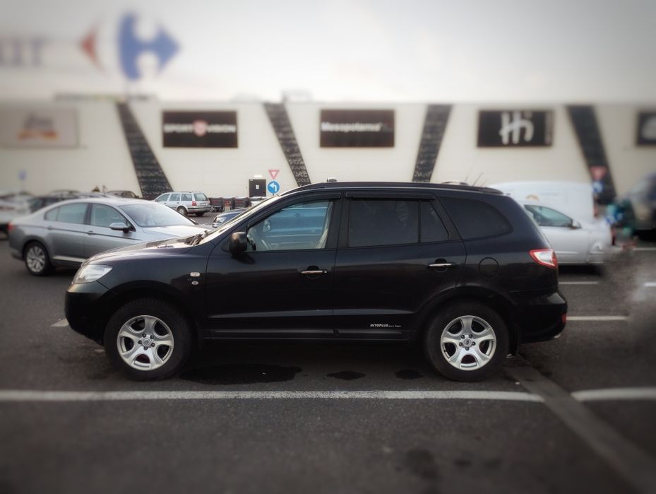 Hyundai Grad Santa Fe
