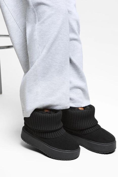 Ботушки/апрески с елемент на чорап Bershka!