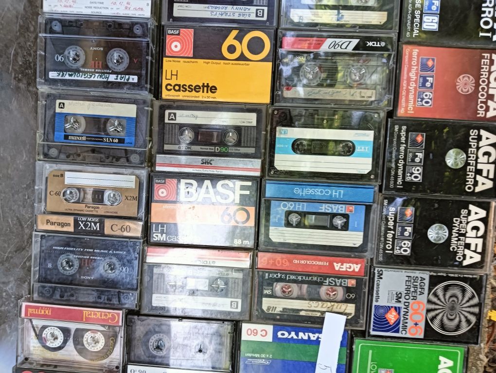 Lot 6,casete audio 46 bucati diferite