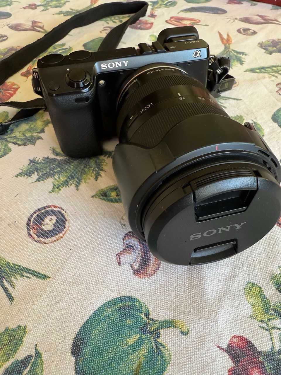 Фотоаппарат Sony nex-7  в очень хорошем состоянии