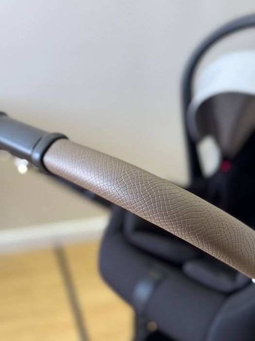 Детская коляска Kidilo D900 3 в 1