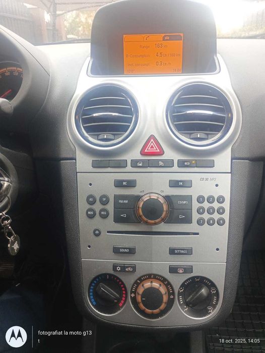 Opel Corsa D, 2011, Motor 1.3 D, foarte bine întreținută