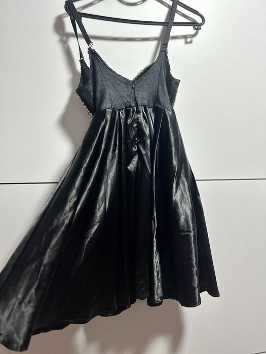 Rochie cu pietre