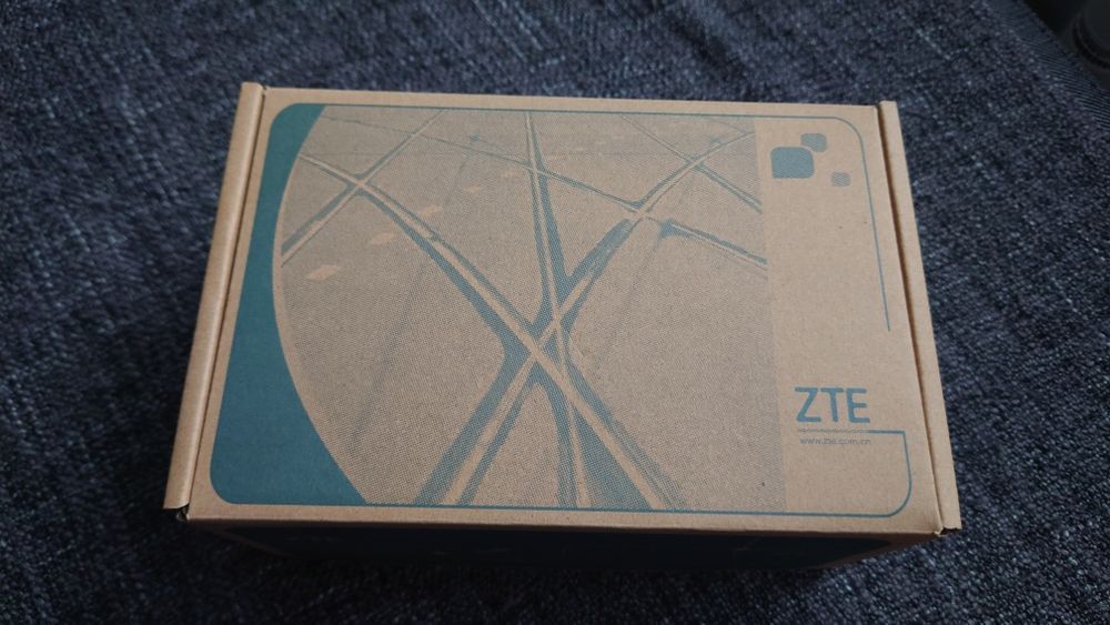 Router Mesh Extender Wi-Fi 6 ZTE H3601P