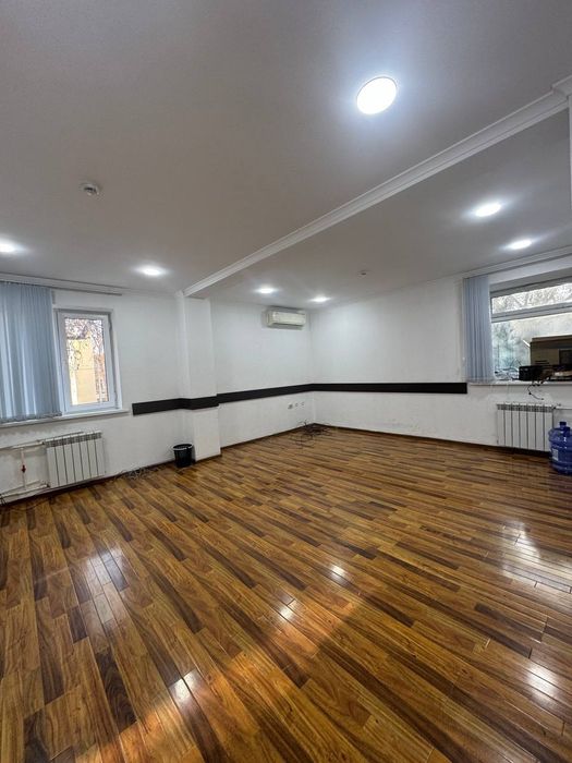 Торговый Центр Чиланзар сдаётся офис.39м2.и 65м2.доступ 24/7