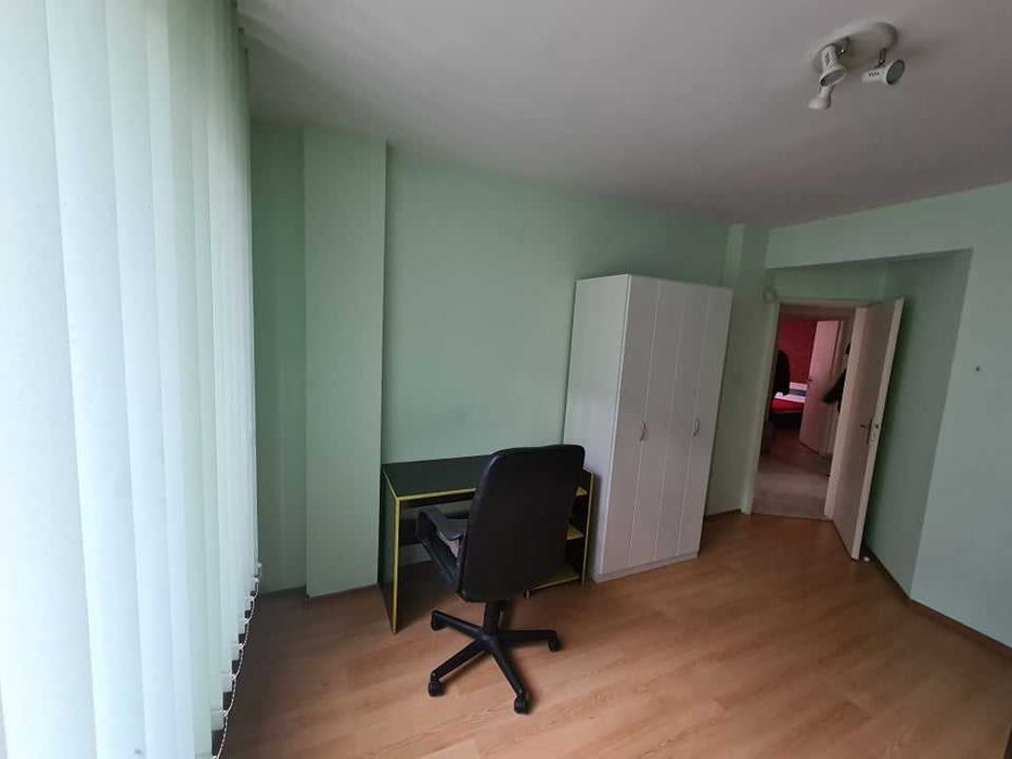 Дава се под наем Тристаен апартамент в Бургас, Възраждане - 80 кв.м за 408 € - Снимка #6