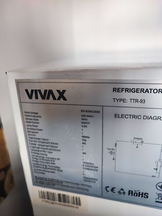 Frigider VIVAX TTR-93, cu congelator – 450 lei (negociabil)