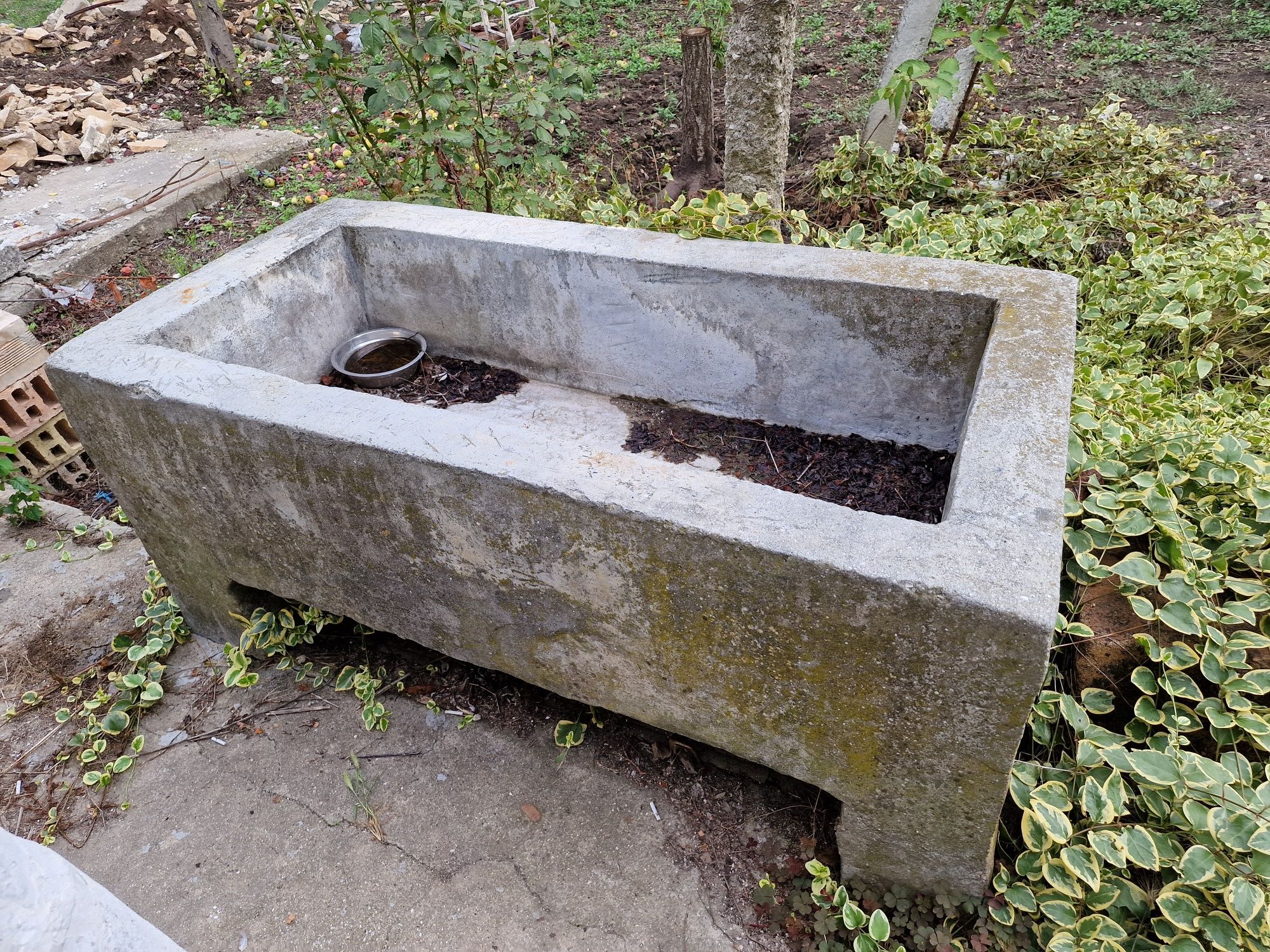 Корито за външна чешма