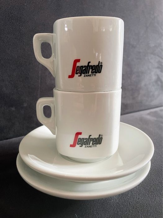 Cesti Segafredo cu farfuriute