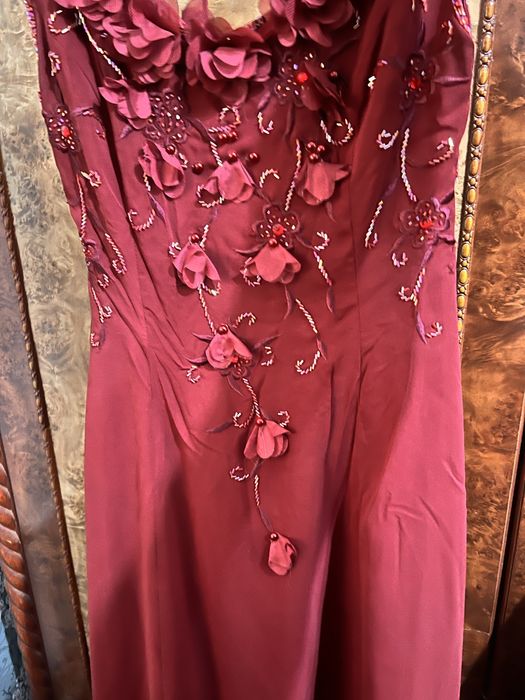 Qizlar uchun vecherniy koylak