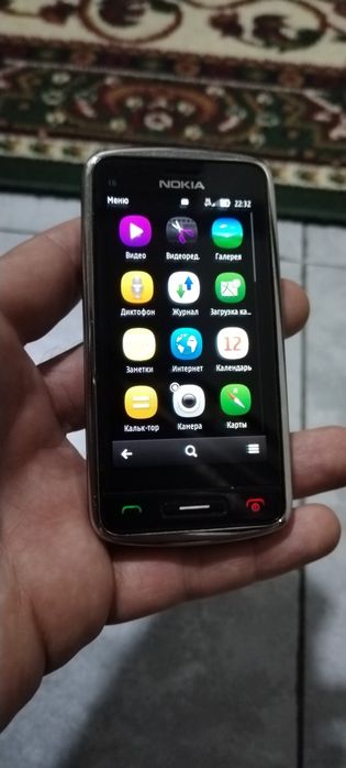 Продам Blackberry 9930 CDMA+GSM, Nokia C6-01, Nokia Asha 309