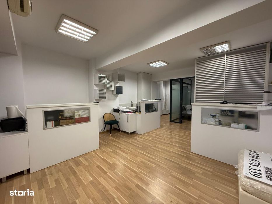 De Vanzare spatiu comercial Bvd. Ferdinand 180 MP - Curte - Parcare