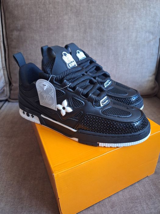 Papuci Louis Vuitton Skate 43 negrii
