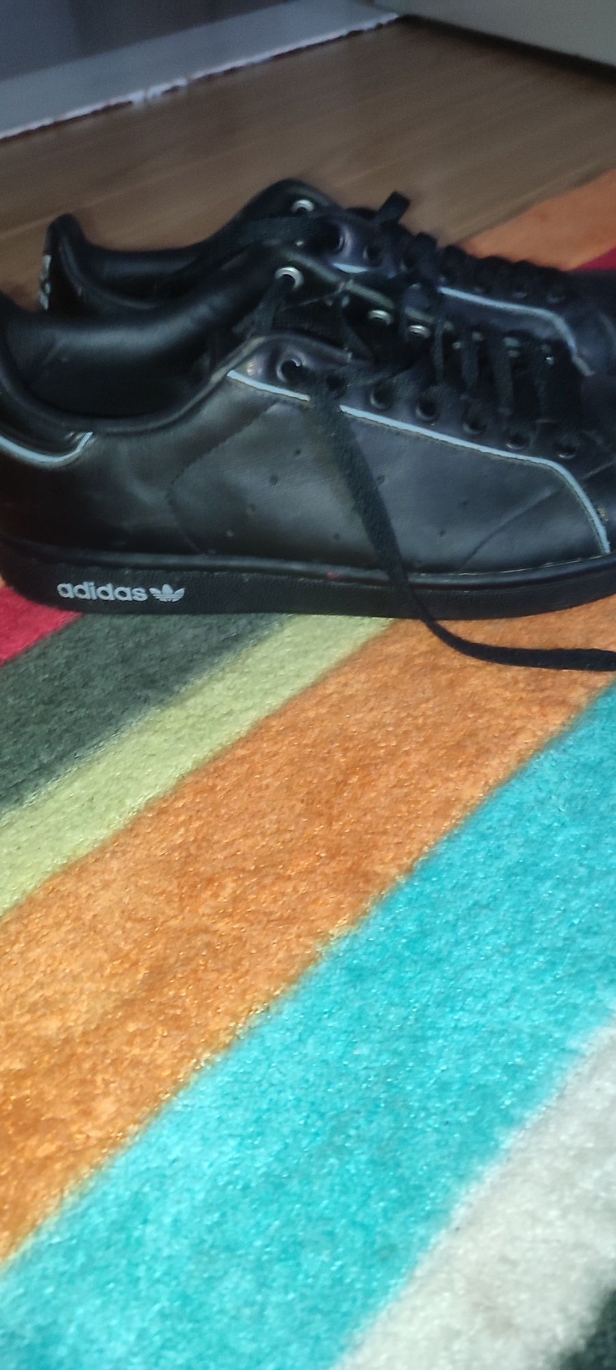 Vând papuci adidas