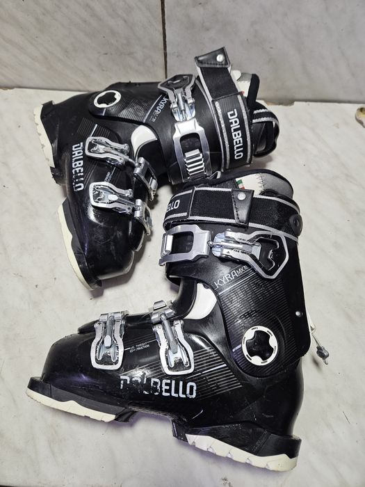 Clapari ski schi  Dalbello  mondo  23,5 corespunde mărimii 36-37