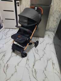 Продаётся детская коляска чемодан