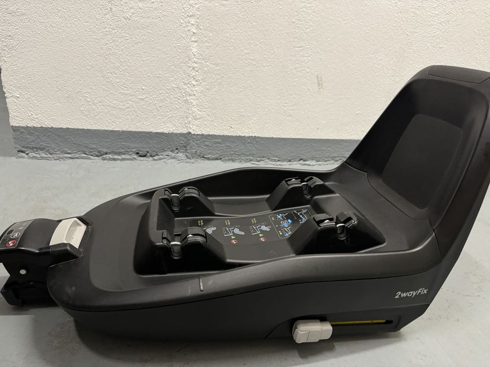 Vand scaun auto Maxi Cosi Pearl Pro i-Size +baza 2WayFix Pebble Plus