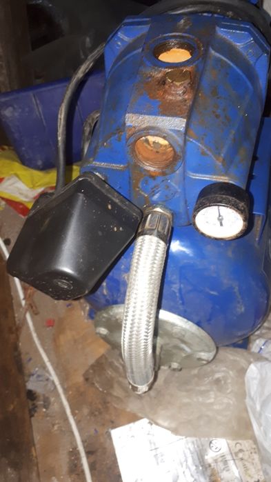 Продавам хидрофор