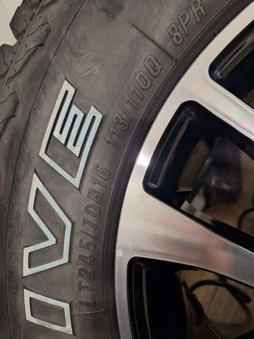 Гуми Максис 245/70/16