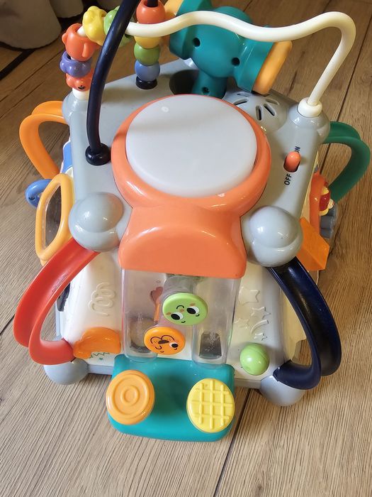 Детски интерактивен куб