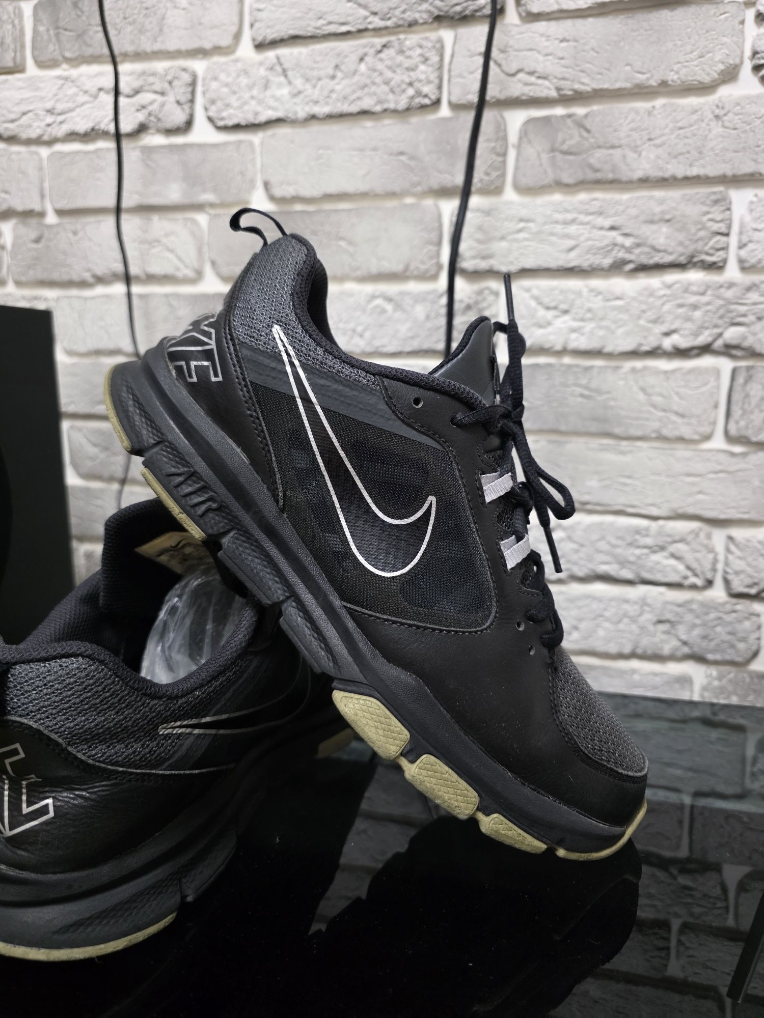 Оригинальные кроссы Nike