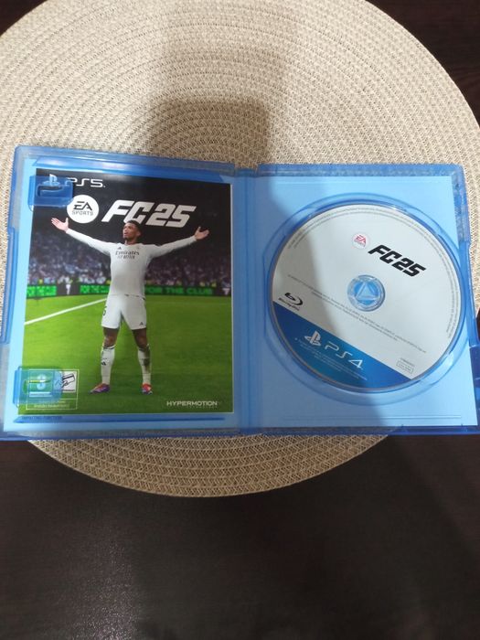 Playstation 4 slim 500 gb.