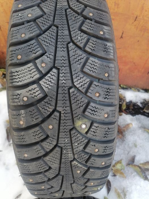 Автошины зимние .диски   R15