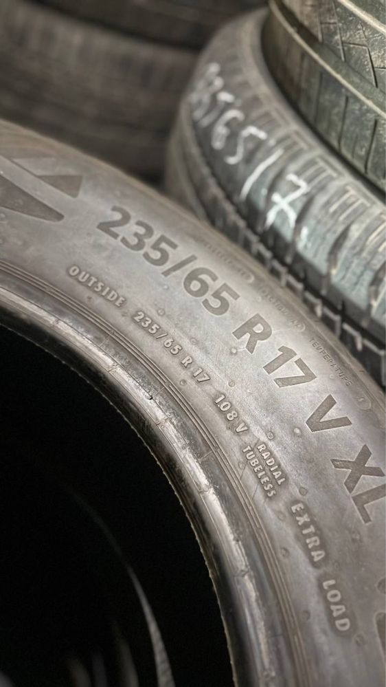 Продам шины 235/65 R17 V XL