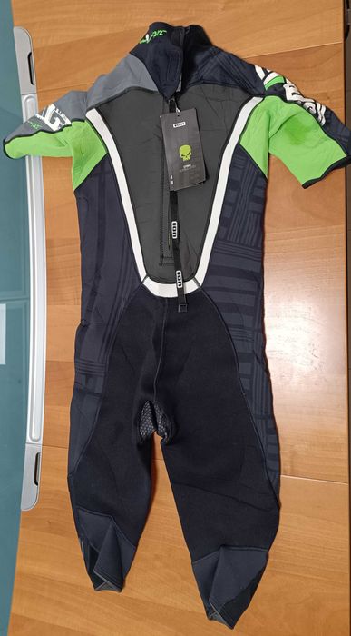 ION Wetsuit BS Strike Overknee LS-Чисто Нов с Етикети