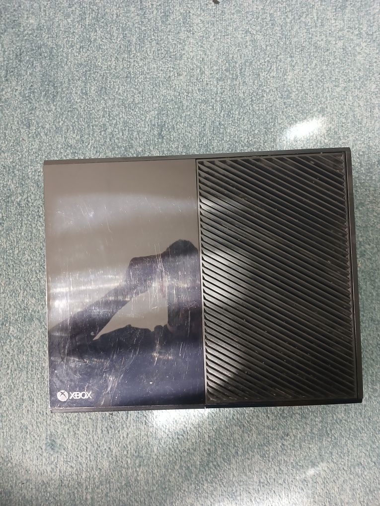 Конзола XBOX ONE