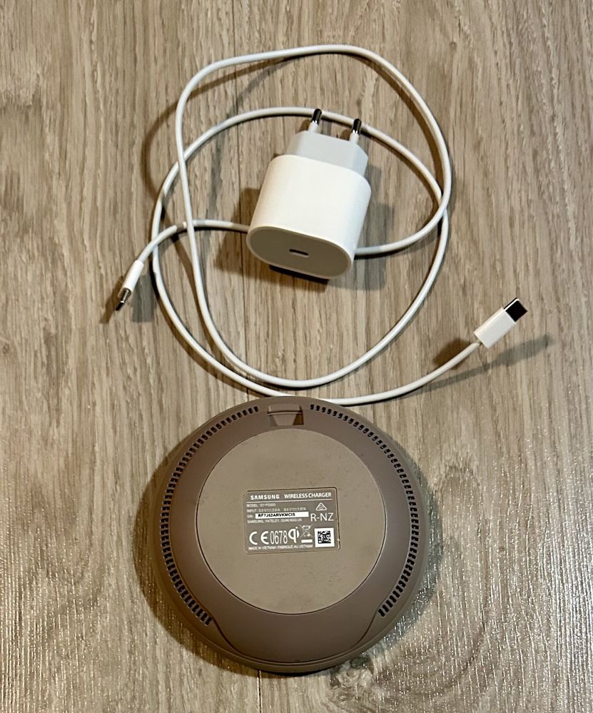 Samsung wireless fast charger Model EP-PG950