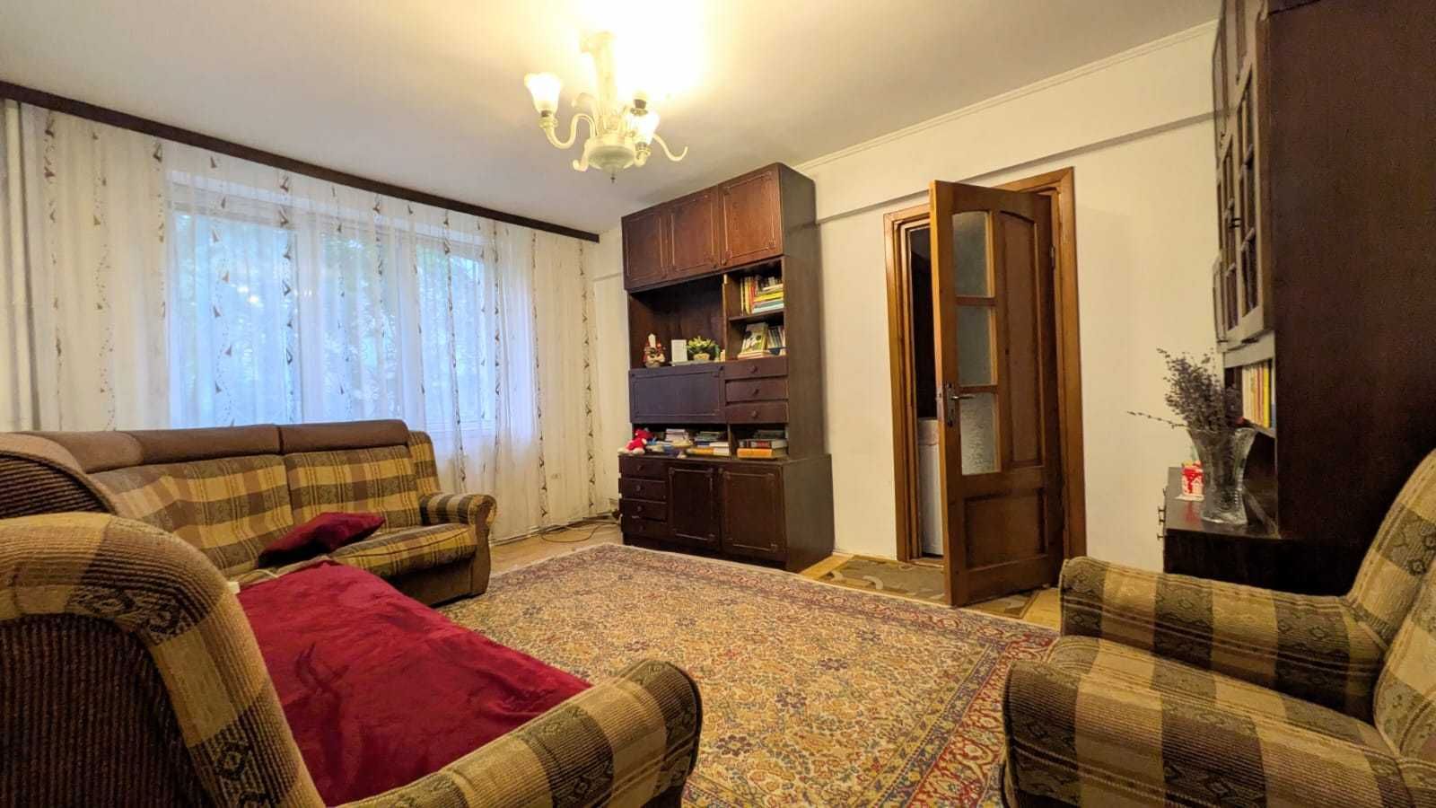 Apartament 2 camere, Parter, Gara, la bulevard - ideal pt cabinet/ bar
