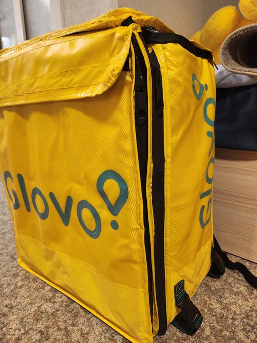 Vand geanta Glovo noua
