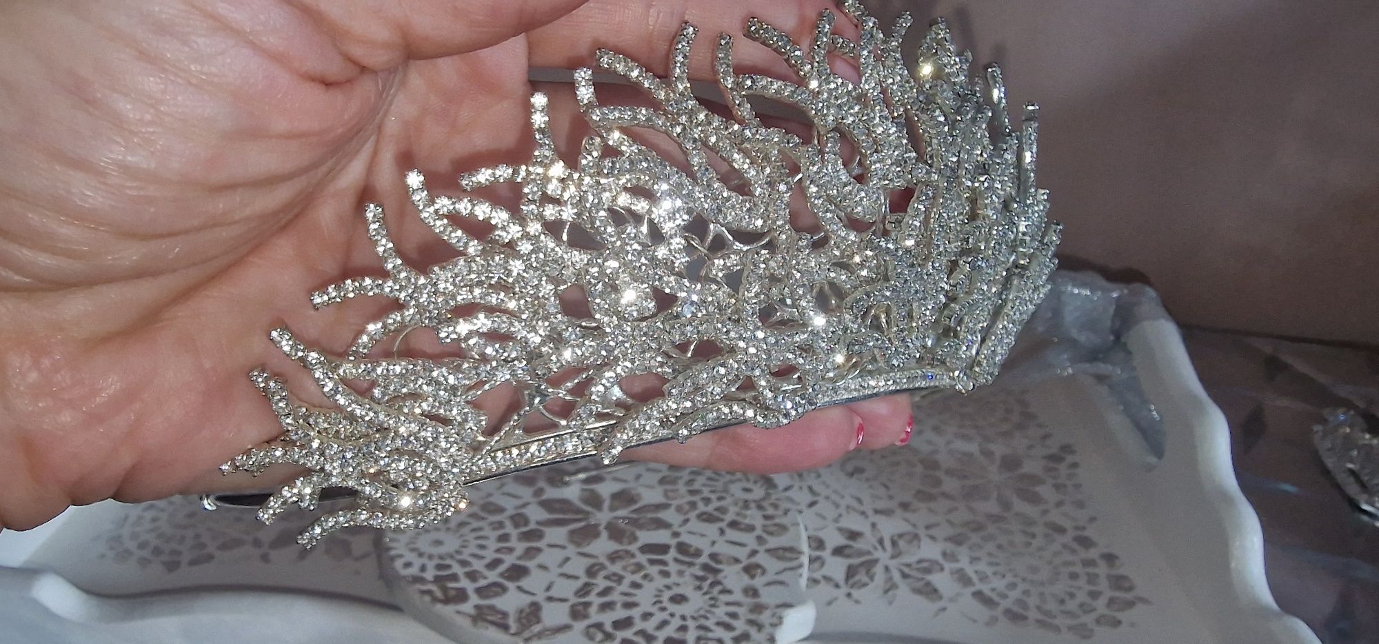 Diadema cristale