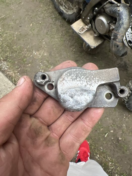 De vănzare atv 300 si un cross