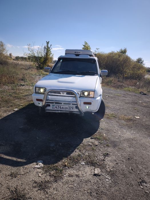 Продам надёжный внедорожник Nissan