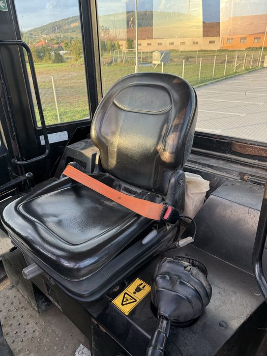 De inchiriat dumper cu cabina inchisa 9 T