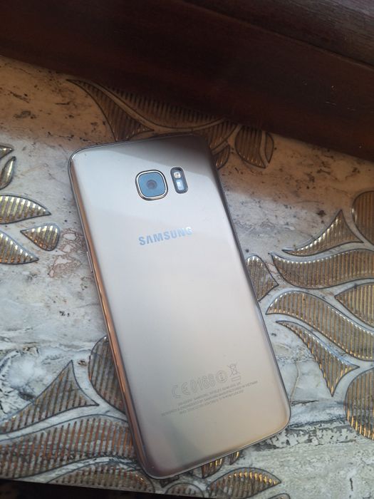 Samsung Galaxy S7 edge
