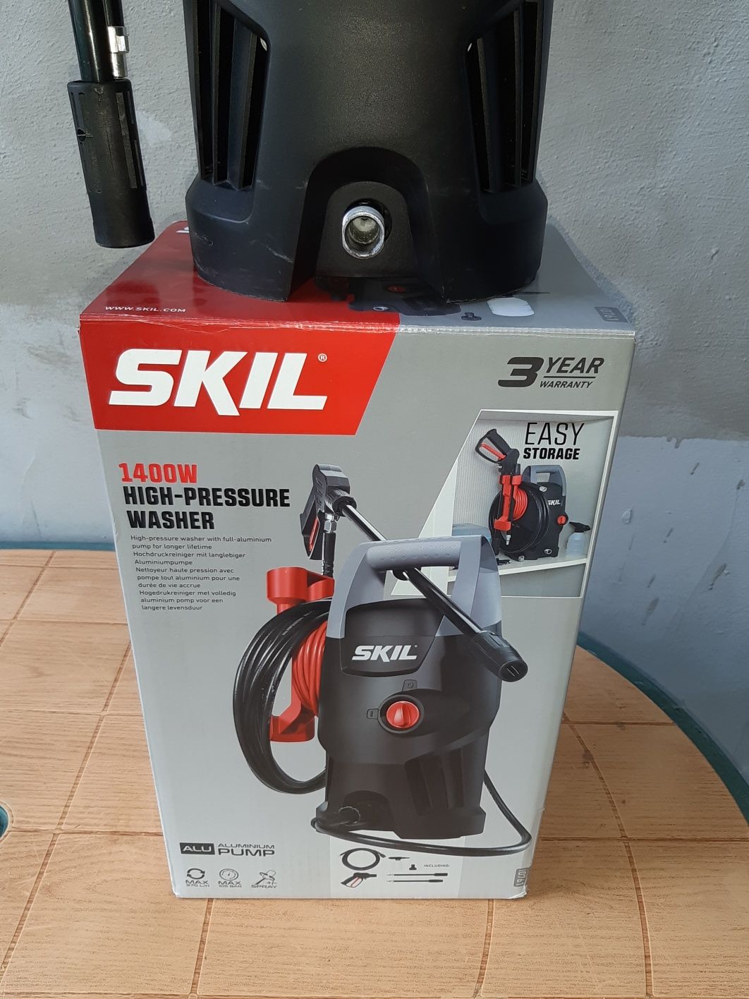 Aparat de spalat cu presiune BLACK AND DECKER si SKIL.