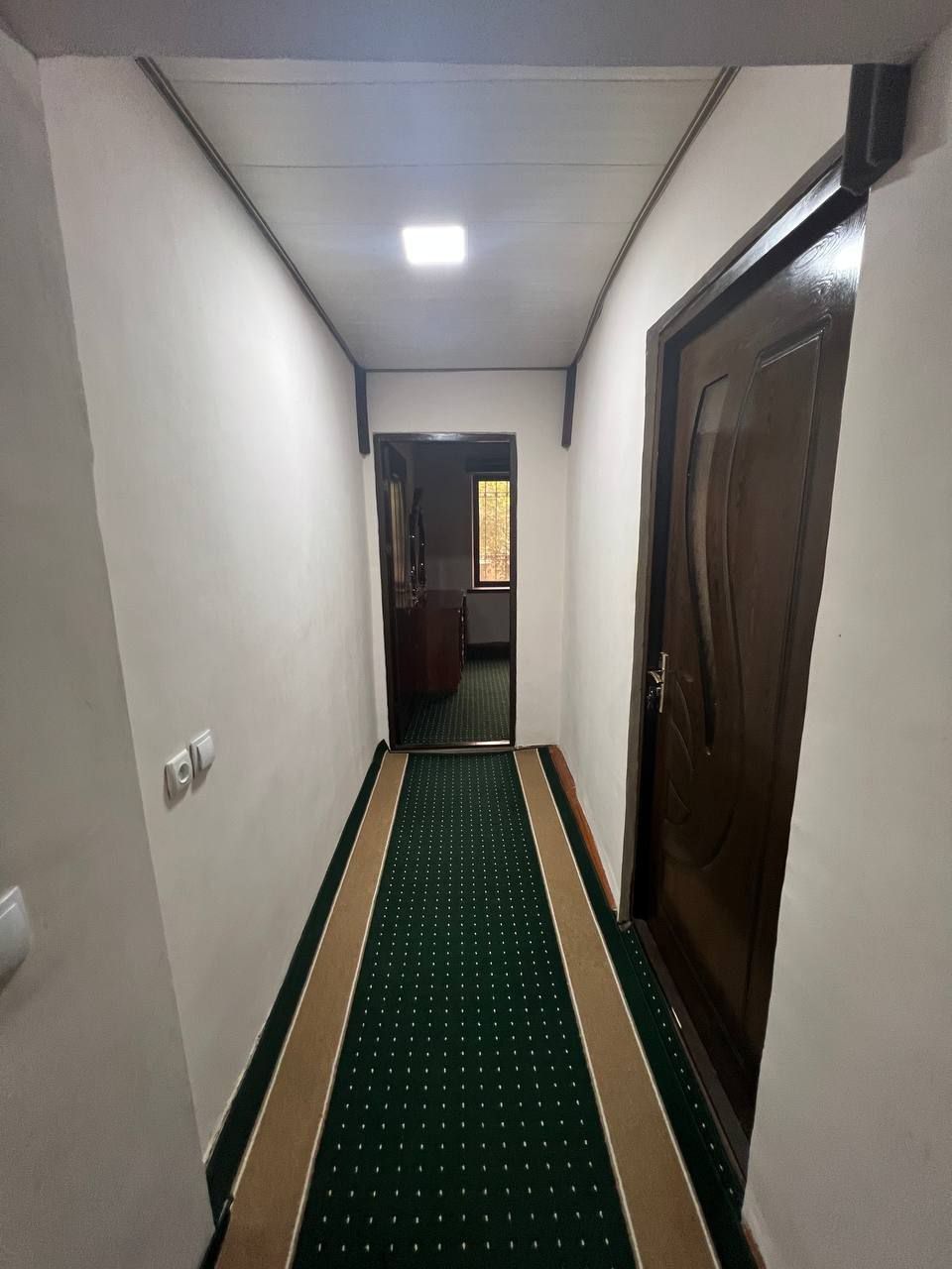 Срочно продаётся вторичная 2х ком квартира на 1 этаже кирпичного дома
