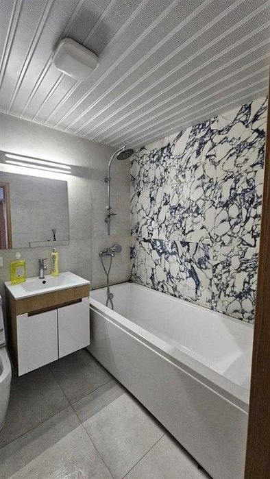 Дава се под наем Тристаен апартамент в Пловдив, Беломорски - 79 кв.м за 382.5 € - Снимка #10