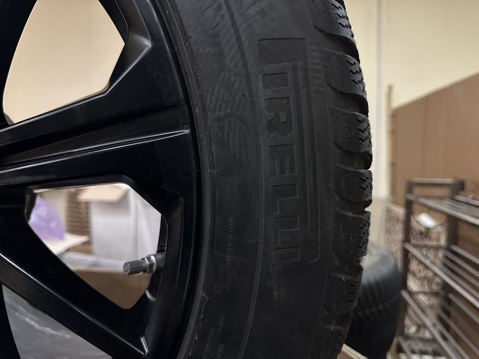 Диский и зимний шины комплект от BMW X5,X6,X7