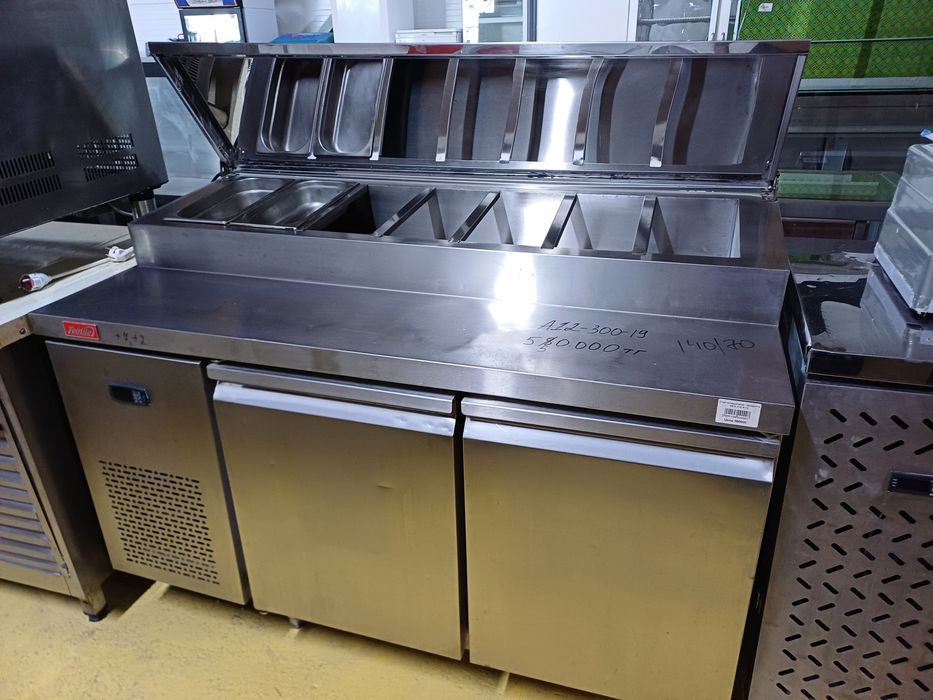 Стол холодильник,саладетта,стол холодильник с гастроемкостями