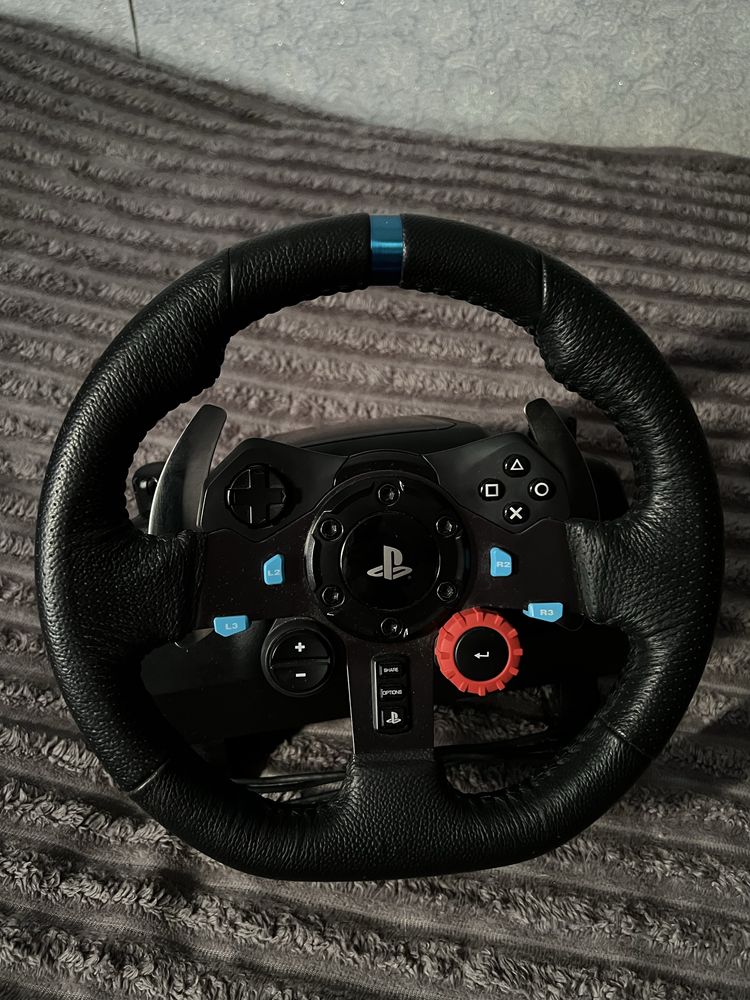 Продам игровой руль Logitech G29