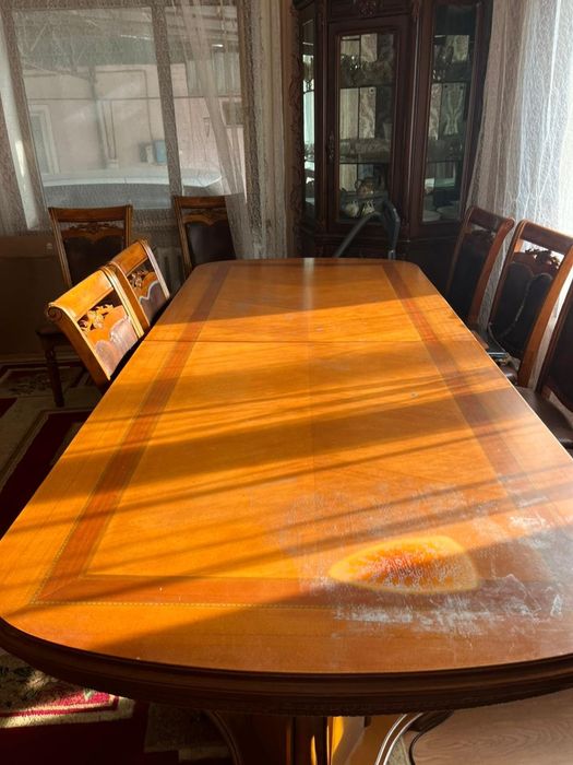 Продам стол , б/у . В хорошем состоянии